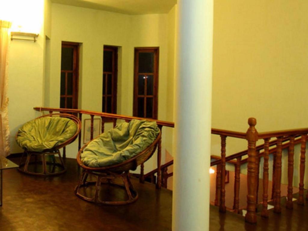 אלה The Hideaway Hotel מראה חיצוני תמונה