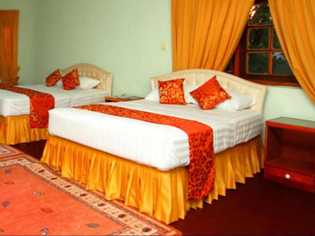 אלה The Hideaway Hotel מראה חיצוני תמונה